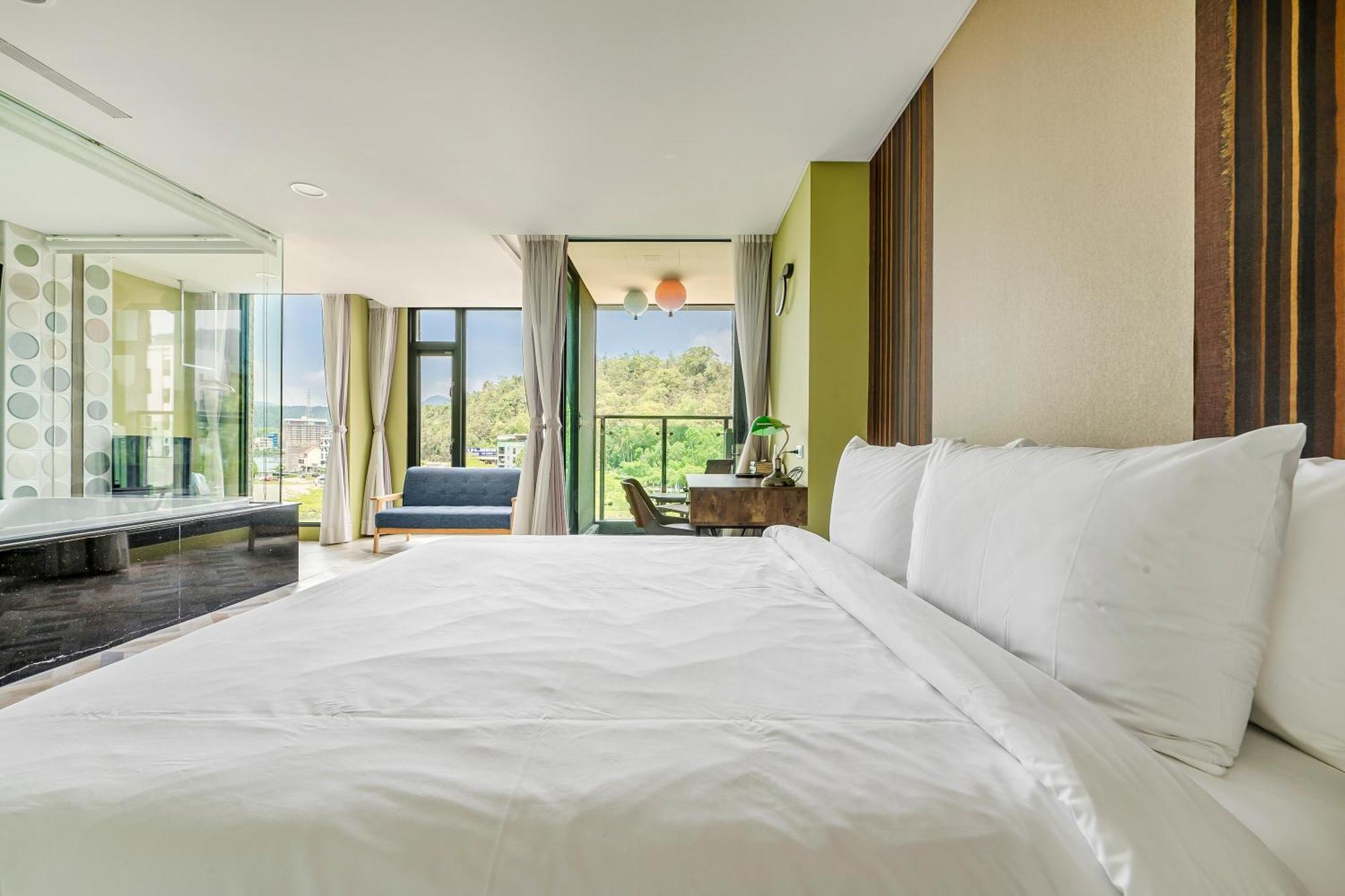 Han Yan Design Hotel Yuchi Bagian luar foto