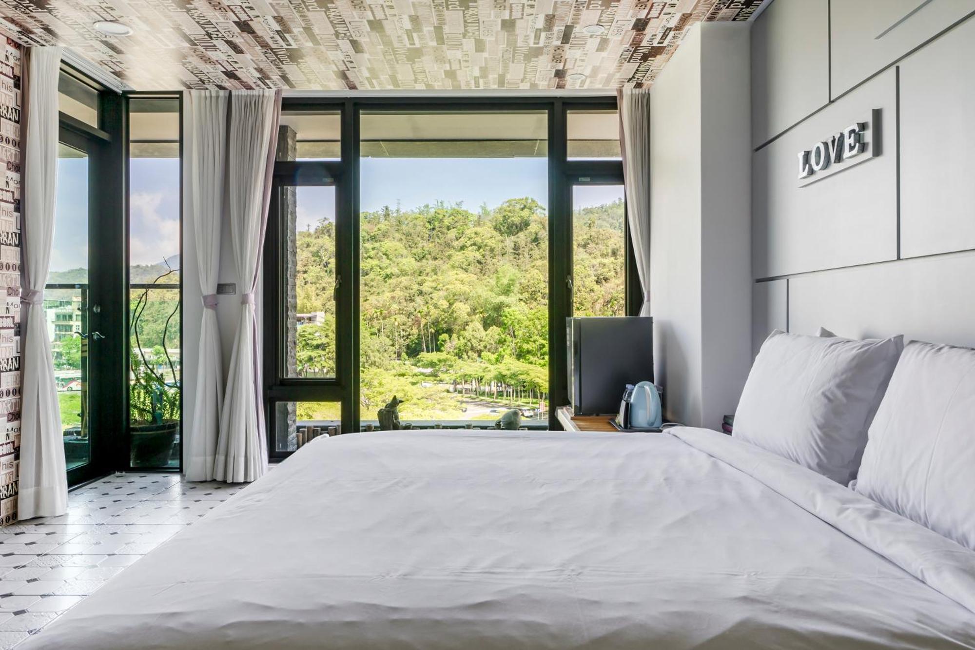 Han Yan Design Hotel Yuchi Bagian luar foto