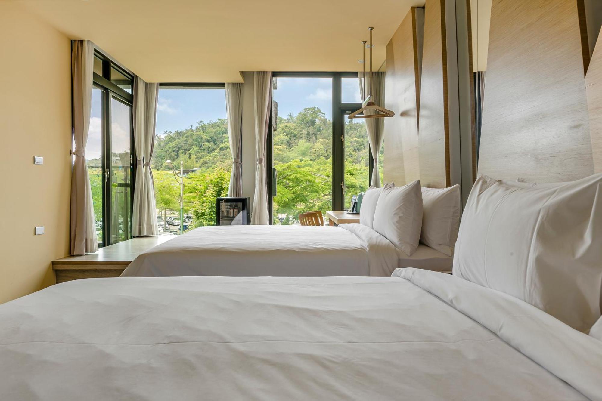 Han Yan Design Hotel Yuchi Bagian luar foto